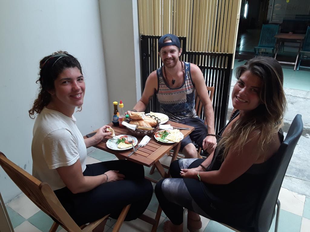 Snow House Hostel Ho Chi Minh-stad Buitenkant foto