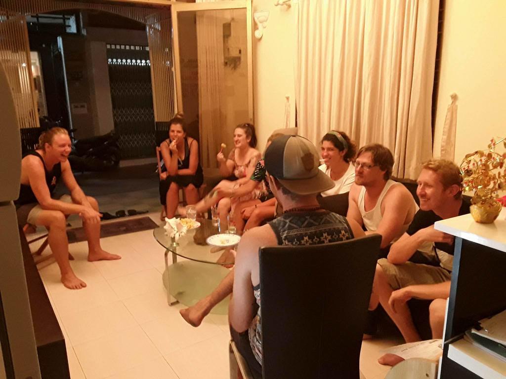 Snow House Hostel Ho Chi Minh-stad Buitenkant foto